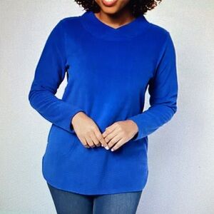 Denim & Co fleece crossover neck petite long sleeve tunic w/ dolphin hem.